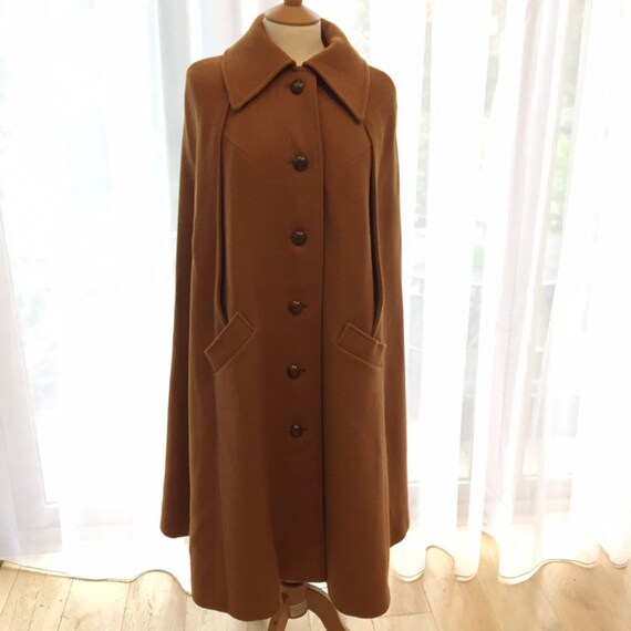 Vintage 70’s ‘Harella’ Caramel Brown long cloak/co