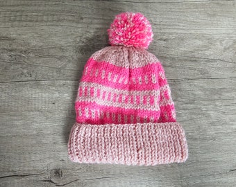 Lady/teen winter hand knitted hat with pom pom