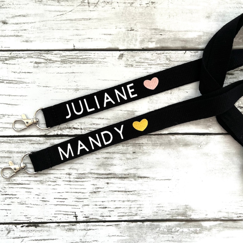 Personalisiertes Schlüsselband mit Name und Herz aus Baumwolle mit Clipverschluss Geschenk Individuell Bild 4