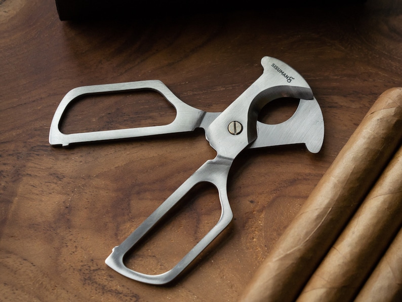 Sisuman Cigar Scissors, Lifestyle