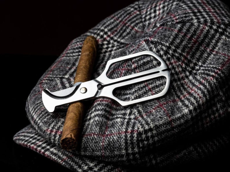 Cigar Cutter, Lifestyle