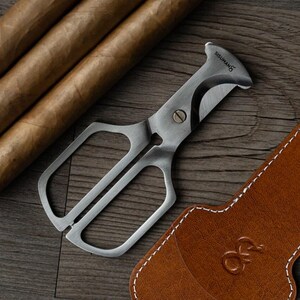 Cigar Cutter with Genuine Leather Case