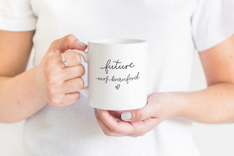 Toekomstige mevrouw Mug Engagement Gift Bride to Be Mug image 0