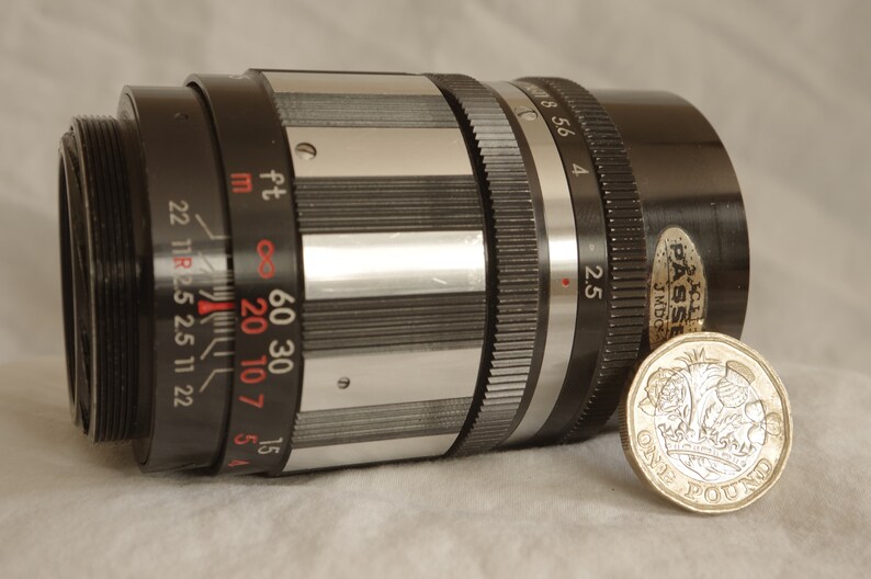 Sankor Seriese 105mm F2.5 Fast Portrait Bokeh Lens Excellent 15 Blade Aperture