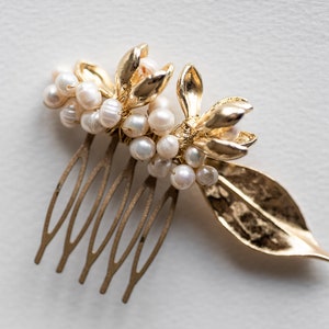 Bridal Hair Comb with Metal Flowers and Freshwater Pearls, Wedding Hair Accessory image 10