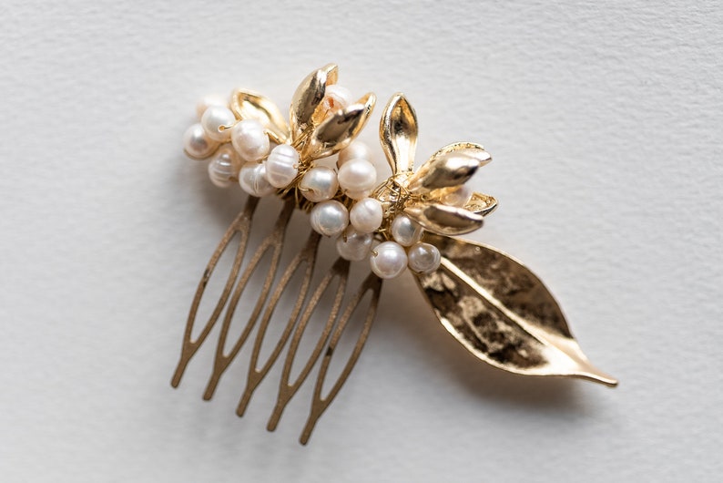 Bridal Hair Comb with Metal Flowers and Freshwater Pearls, Wedding Hair Accessory image 10