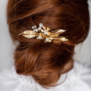 Gold leaves and flowers bridal decorative hair comb, Wedding hair jewelry image 5
