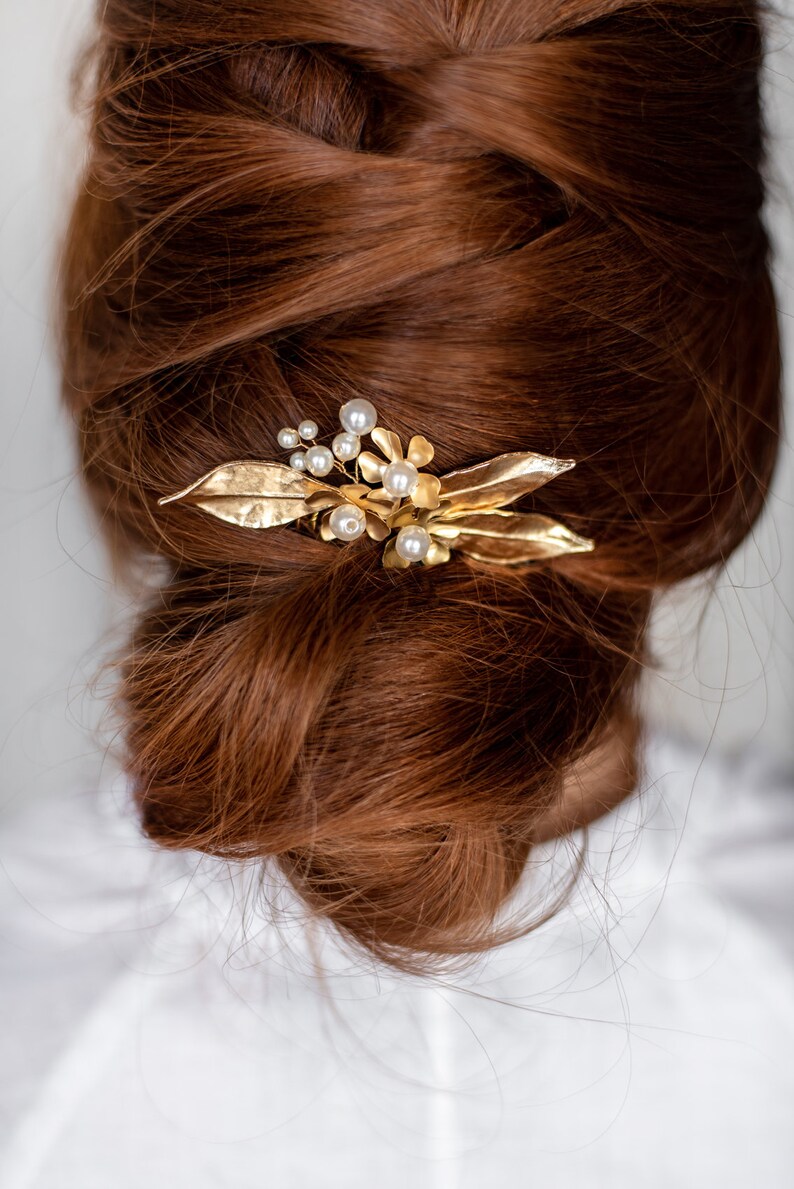 Gold leaves and flowers bridal decorative hair comb, Wedding hair jewelry image 5