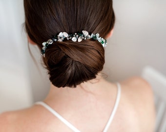 Silver and Green Bridal Hairpiece, Wedding Hair Accessory, Forest Inspired Hair Jewelry with Silver Pinecones