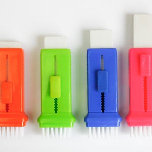 Cute Retractable Pack of 4 Eraser With Brush Stationary Gift Party Bag Filler Favour