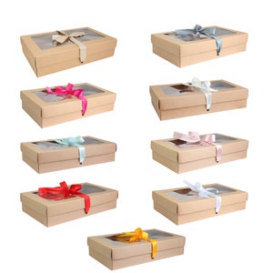 12 stuks, 25 x 15 x 5 cm, rechthoekige geschenkdoos, eenvoudige montage, bruine kraftdoos met satijnen lint en papiersnippers