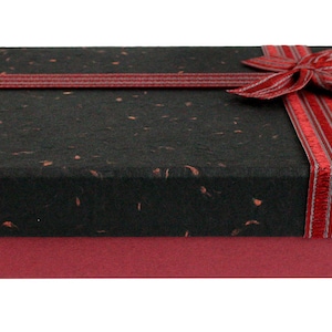 30.5 x 23 x 5 cm Textured Burgundy Box with Black Lid, Brown Interior, Striped Decorative Ribbon with Shredded Paper