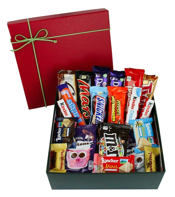 Hamper Filling and Gift Packaging White Ideal for Gift Decoration Emartbuy 500 Grams Shredded Paper