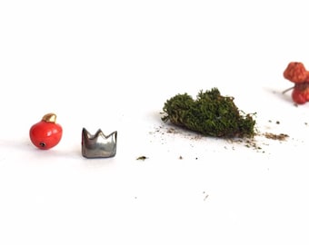 Red apple and silver crown ceramic mismatched earrings