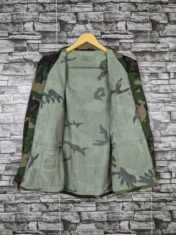 thumbnail image 2 of Original US Army M65 Trousers - Woodland Camouflage Combat Pants, New Old Stock 2 of 6