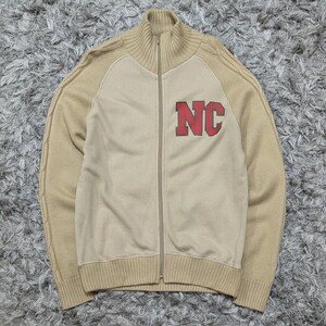 Giacca stile college giapponese No Concept But Good Sense, giacca sportiva a maniche in maglia beige, felpa retrò con collo alto e patch NC, taglia uomo M