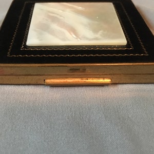 Vintage 1950's Shields Mother of Pearl and Black Enamel Powder Cosmetics Compact image 7