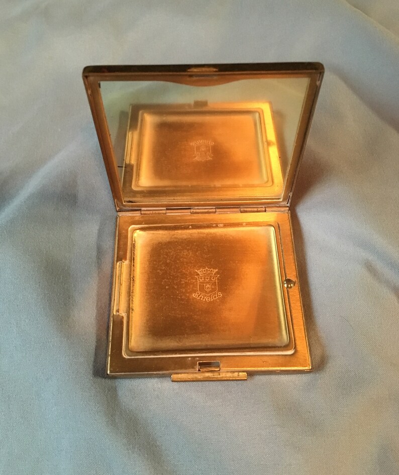 Vintage 1950's Shields Mother of Pearl and Black Enamel Powder Cosmetics Compact image 2