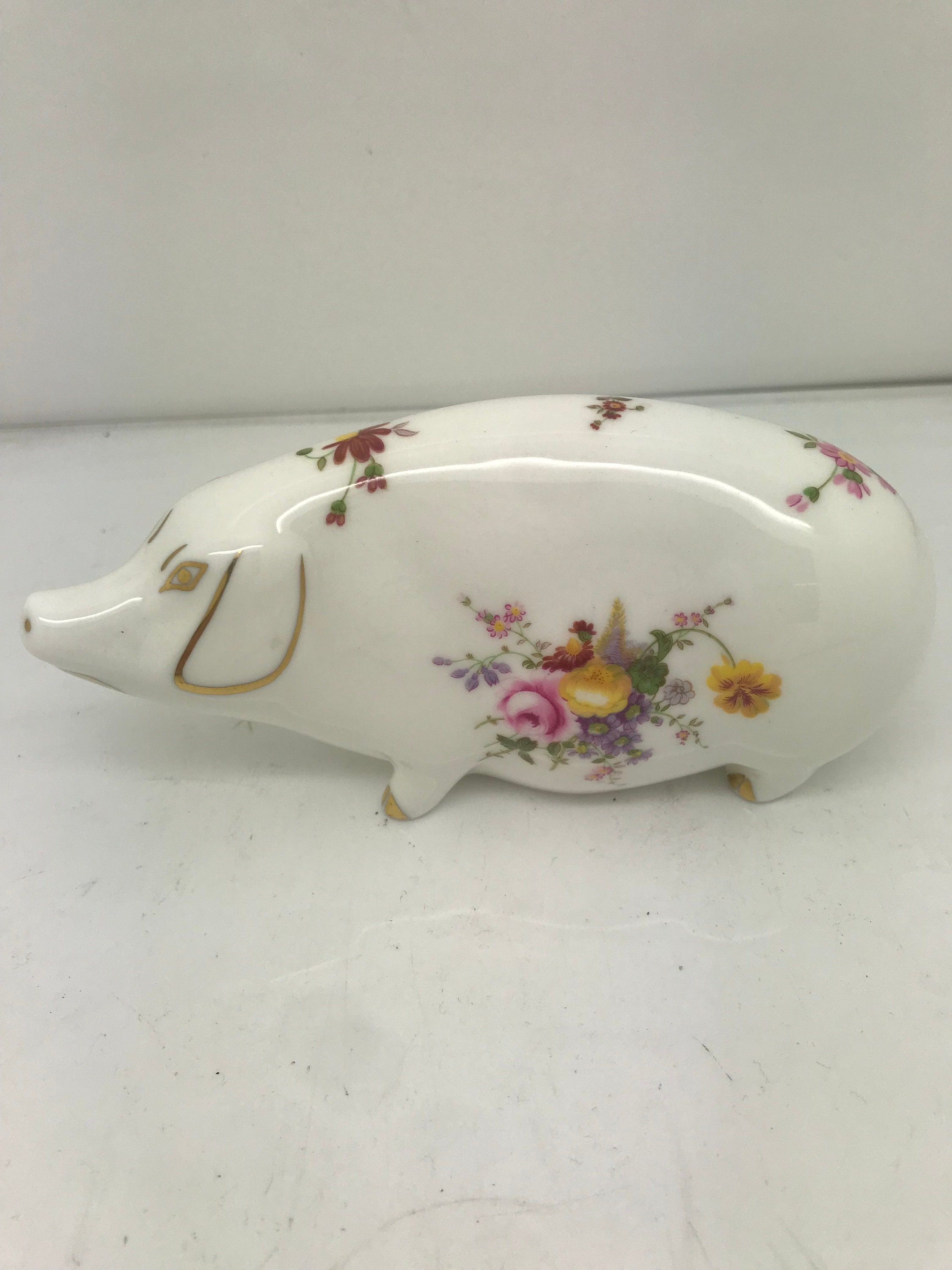 工芸品 Crown Derby Sitting Pig Royal Crown Derby Sitting Pig