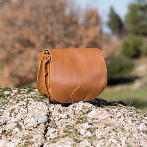 Leather saddle bag Cognac crossbody bag Taba leather bag Leather handbag Leather purses  tan Shoulder bag  - KYANIA