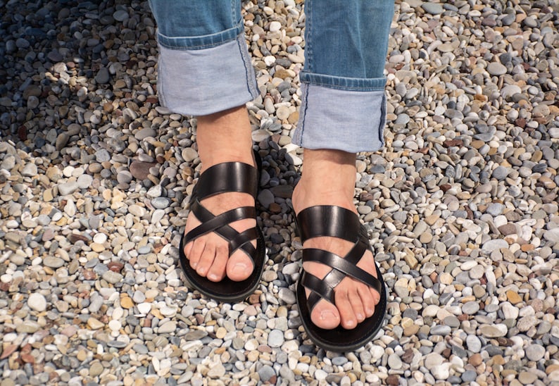 human premium shoes slides