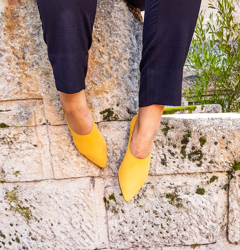 leopard print flat pointed shoes
