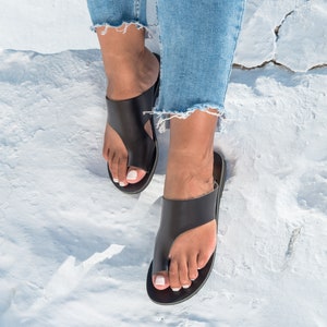 Leather sandals women, Toe Loop sandals, Greek sandals women, handmade from full grain real leather - Leria - KYANIA