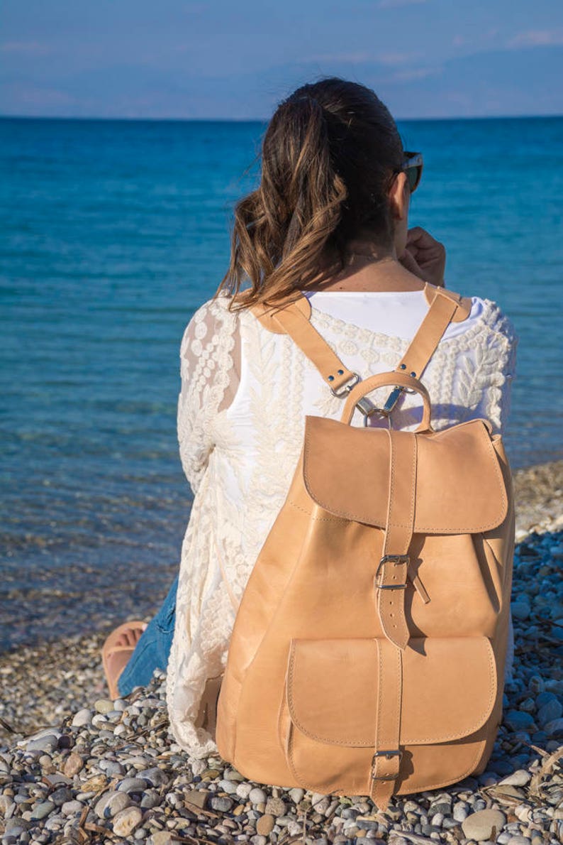 Unisex rucksack shoulder bag KYANIA large travel handbag natural tan brown Leather backpack men genuine leather laptop school purse