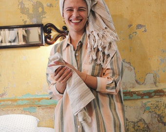 Salmone Striped Loungewear, Cute Shorts, 2 Piece Casual Sleepwear, Anti Allergic Fabric, Unique Bridesmaid Gifts, Ideal for Slumber Party