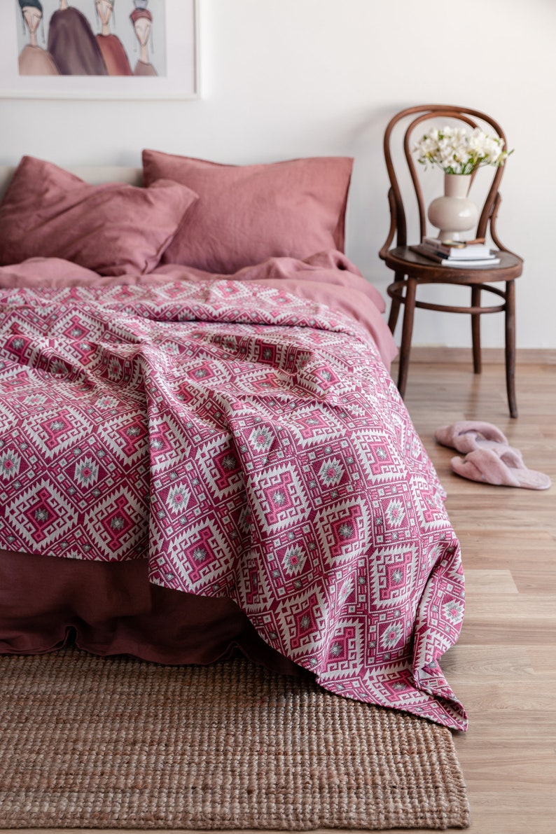 Eastern Woven Blanket - Thumbnail 3