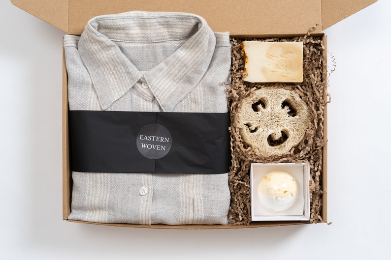 Pajamas Gift Set, Linen Loungewear Short Set, Christmas Gift Box, Striped Housewear for Gift, Girlfriend Gift Ideas, Pajamas for Bridesmaids