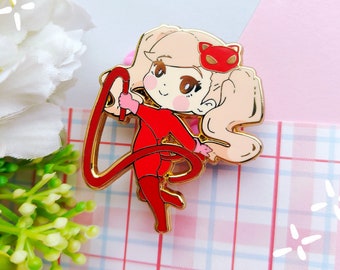 P5 - Panther Enamel pin
