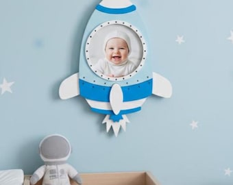 Wooden Rocket Ship Photo Frame for Nursery, Outer Space Kids Room Decor, Personalized Astronaut Baby Gift, Toddler Boy Room Wall Art