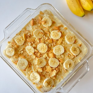 FAMILIE LIEBLINGSREZEPT Golden Oreo Bananenpudding Hausgemachtes Dessert Rezept Download