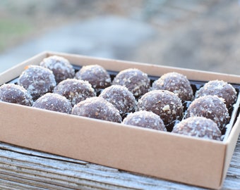 Vegan Chocolate Almond Bliss Balls Truffles Gift Box (Gluten-free, Sugar-free, Raw, Natural, Healthy snack, Dairy-free, Energy Balls)