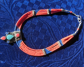 217 Vintage Sterling Silver Lapis Lazuli, Turquoise and Caradinia Necklace.
