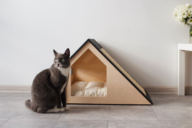 Modern cat house with changeable scratcher/cat bed/cat pillow/wooden cat house/cat kenne/cat furniture/cat cave/cat scratching image 4