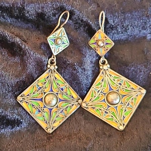 Beaucoup Double Diamond Earrings_Moroccan