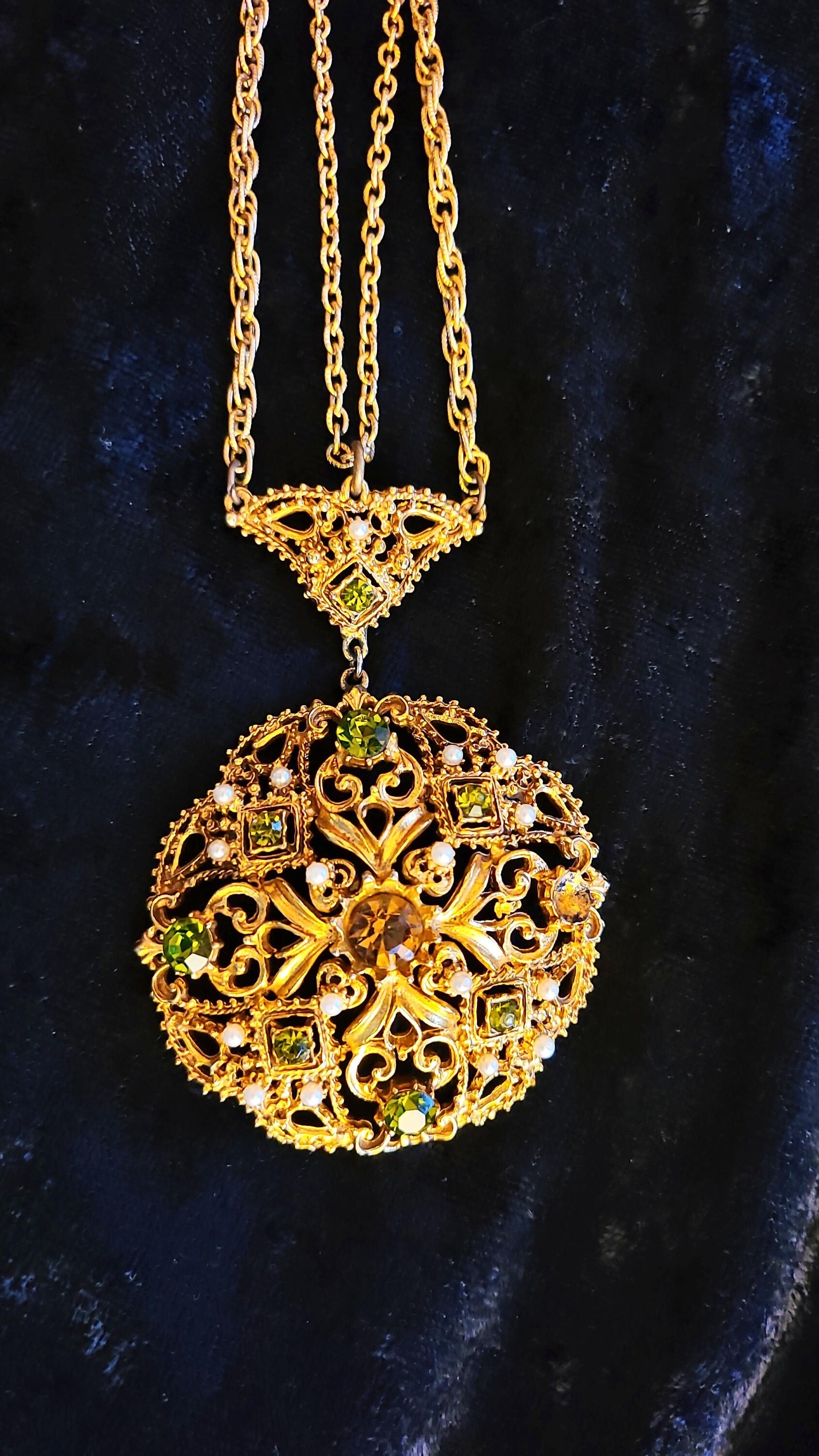 FLORENZA- Golden Necklace Fit for Royalty & Green