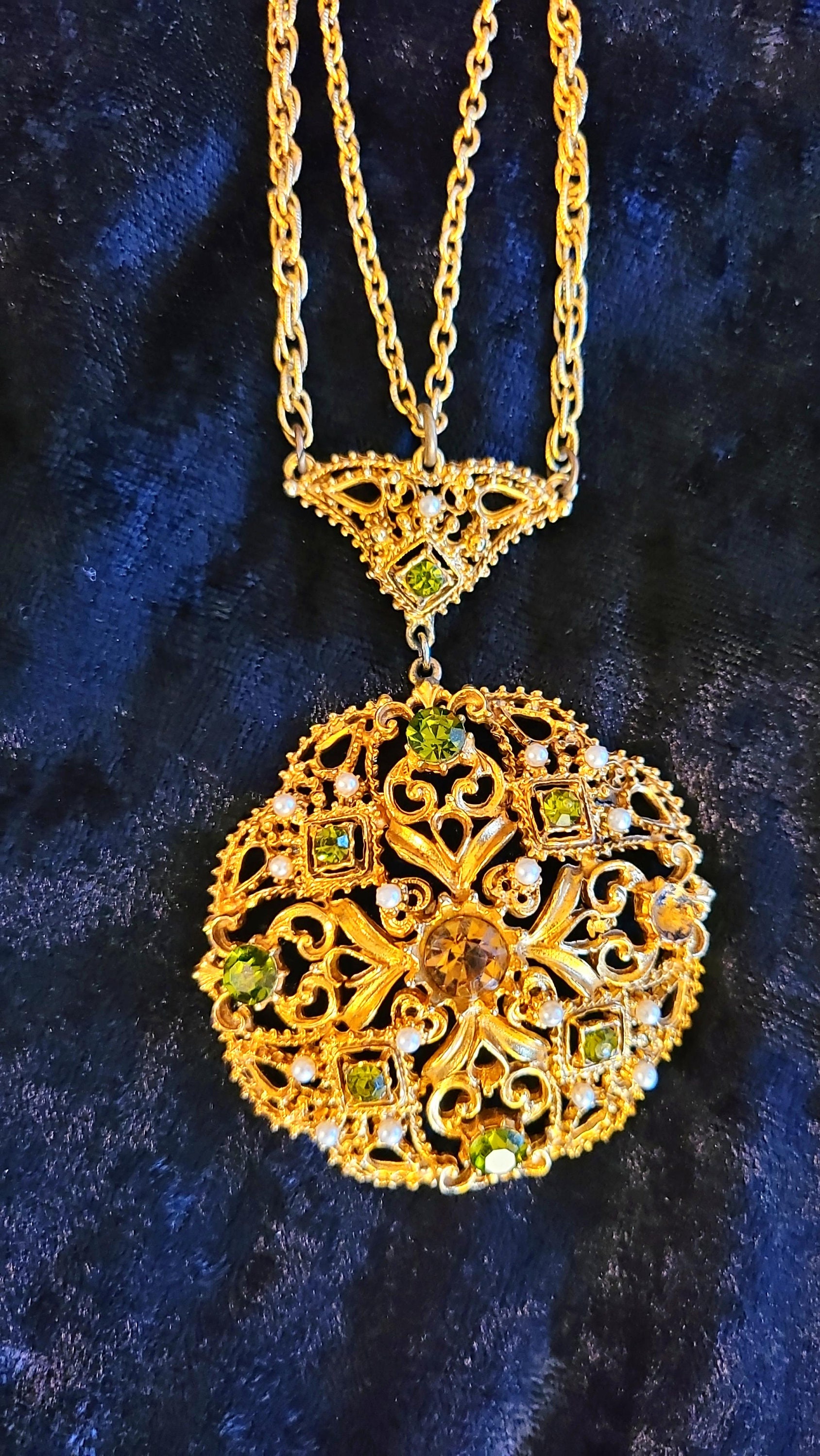 ★GLOWNY★FLORENCE PLATED NECKLACE (GOLD)★正規品/直送料込 FLORENZA- Golden Necklace Fit for Royalty & Green
