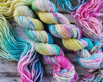 RAINBOW DAZE on handdyed Super Chunky Merino Nylon Singles.