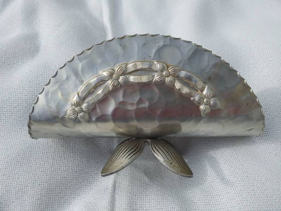 Aluminum napkin holder with magnolia base
