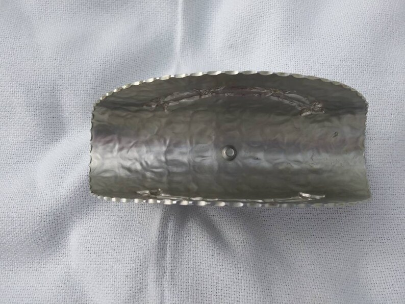 Aluminum napkin holder with magnolia base