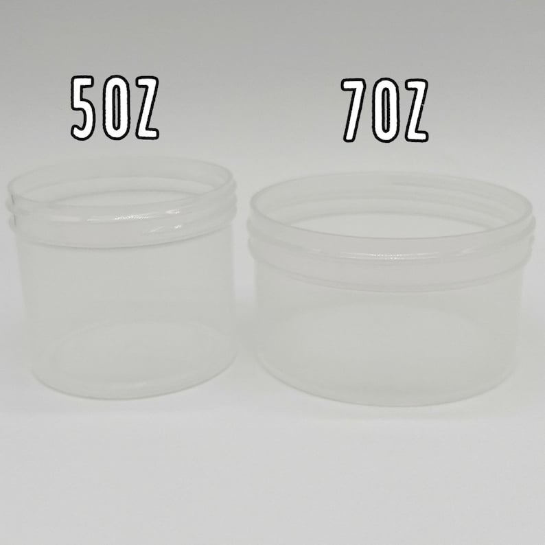 K&ouml;nnte beinhalten: Zwei transparente Plastikbeh&auml;lter, einer mit der Aufschrift "5 oz" und der andere mit der Aufschrift "7 oz".