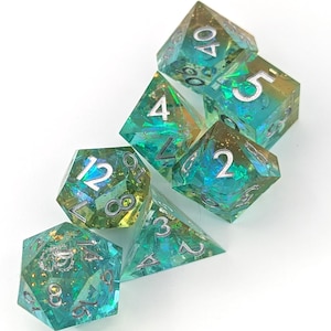 Transmutation Sharp Edge Dice Set