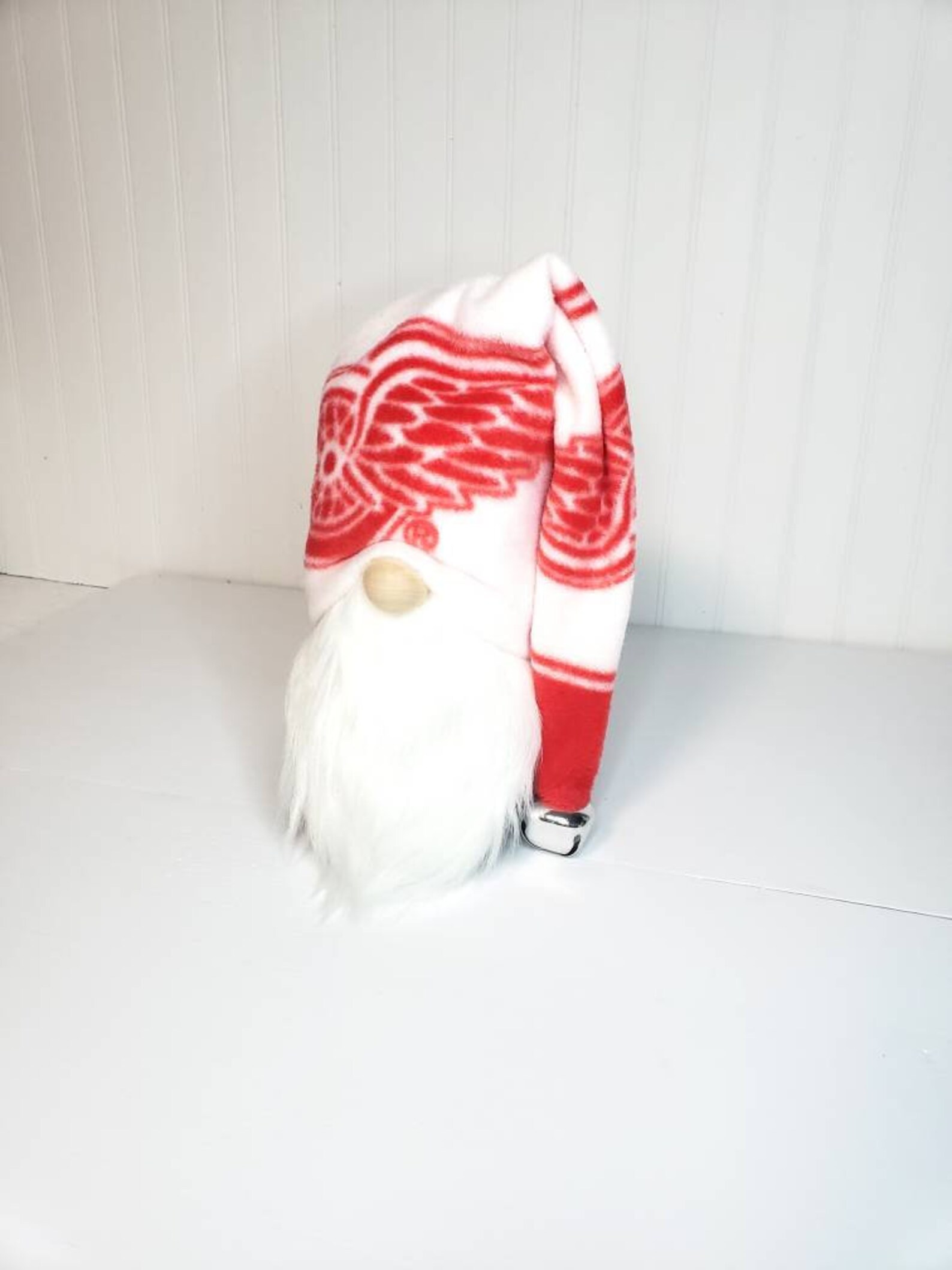 Detroit Red Wings Gnome Red Wings Gnome Gnome Sports Gift Etsy