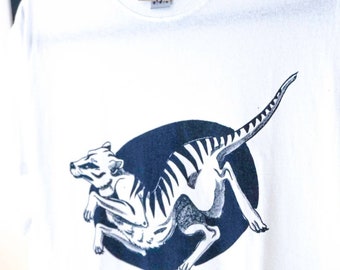 TASMANIAN THYLACINE design White Shirt size M