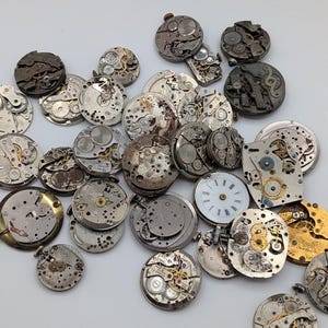 ヴィンテージ腕時計ムーブメント5個セット（動作しません）スチームパンクアートクラフトパーツ