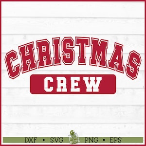 Könnte beinhalten: Rotes und weißes Grafikdesign mit dem Text "Christmas Crew" in einer Schriftart im College-Stil. Das Design befindet sich auf einem weißen Holzgrund.