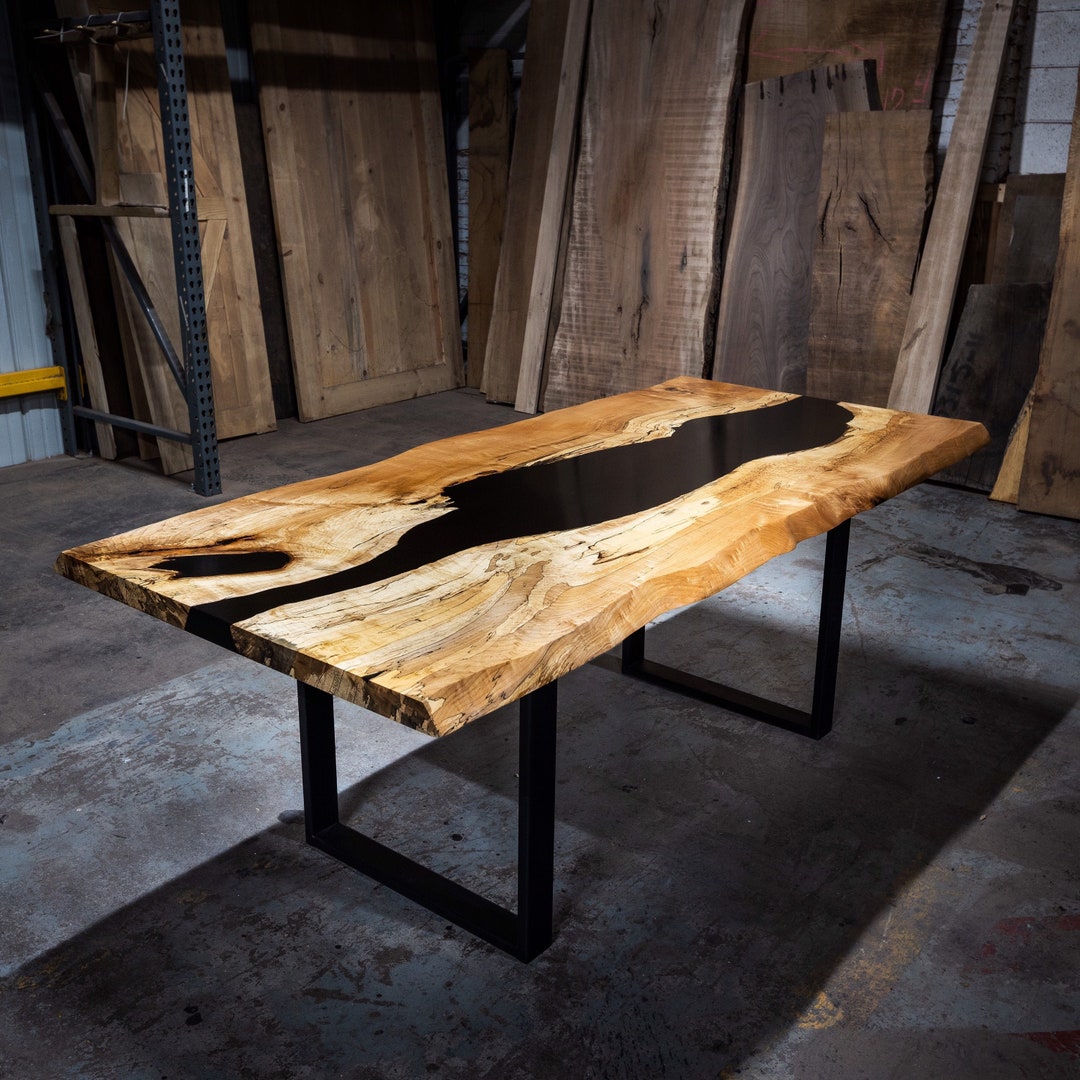 Maple resin table deals